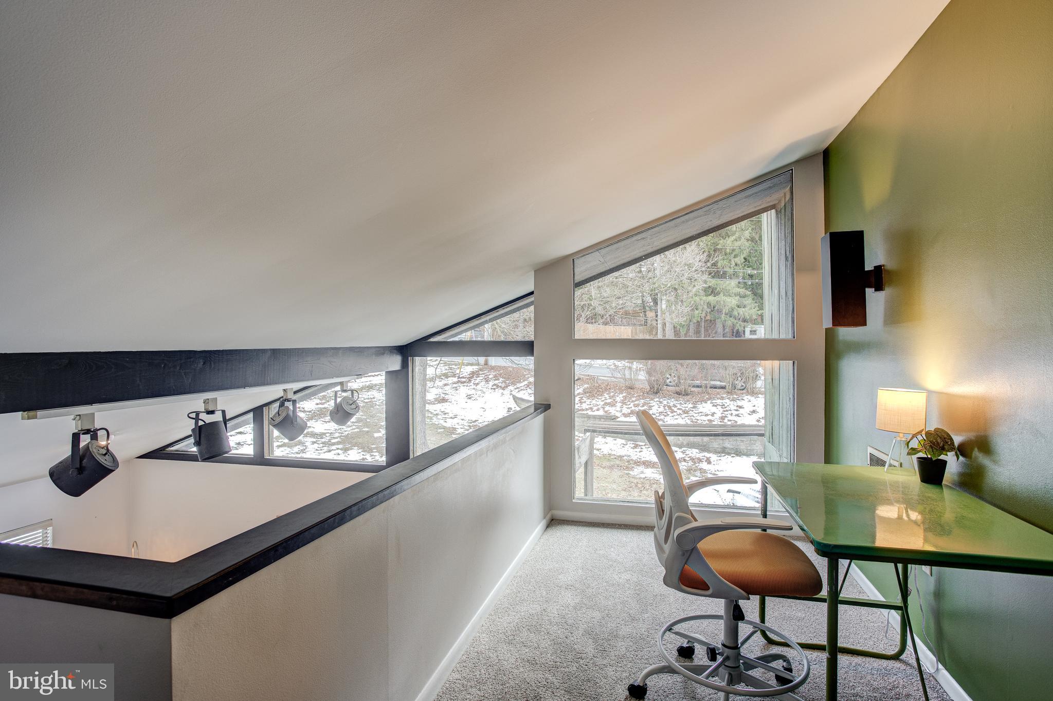 THE HILL - Residential