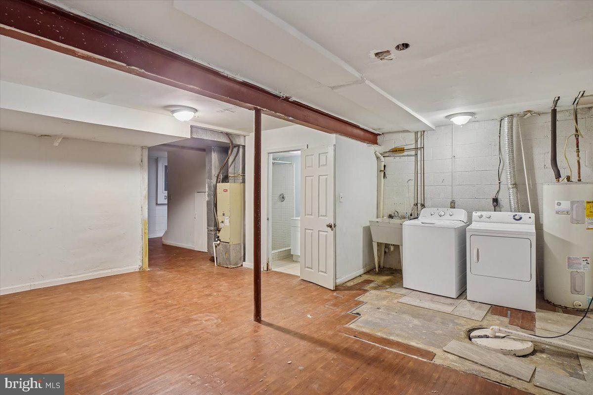 HAWTHORNE SQUARE - Residential