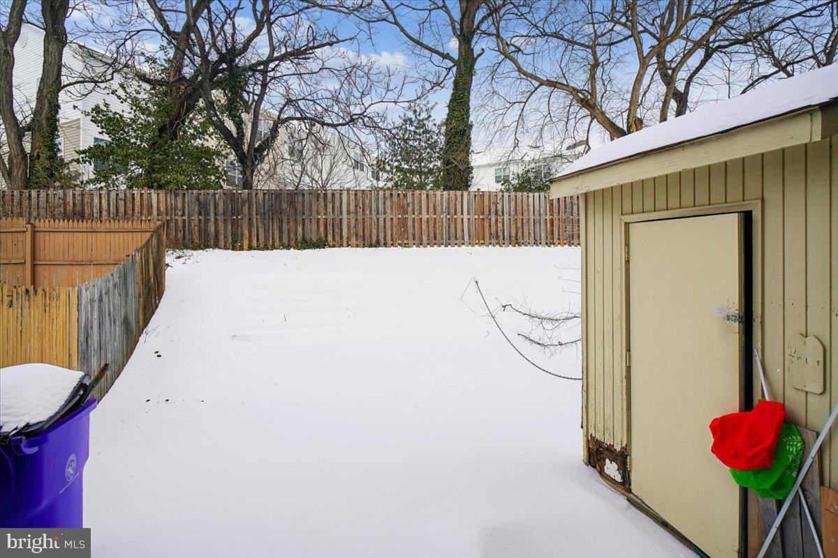 HAWTHORNE SQUARE - Residential