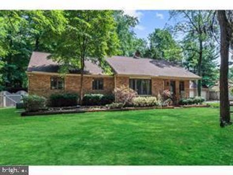 Homes For Sale - 740 Perkins Lane<br/> BEVERLY, NJ 08010