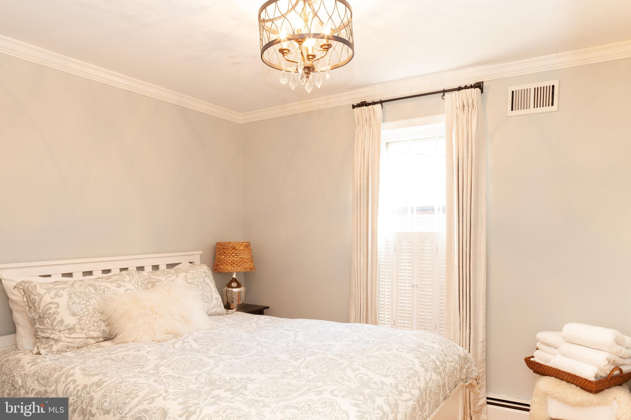 OLD TOWN ALEXANDRIA - Residential Lease