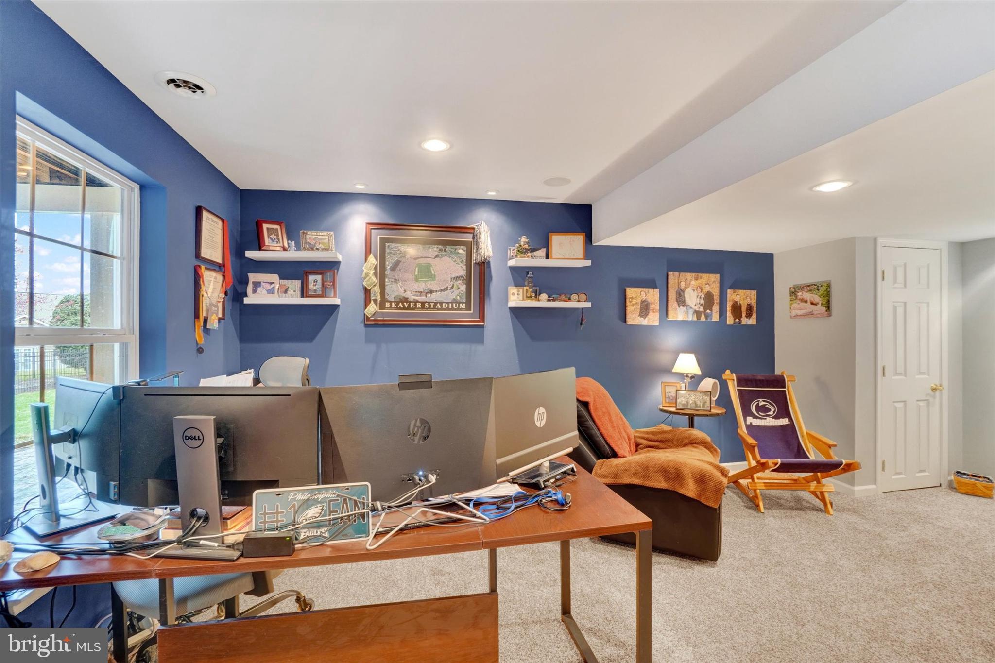 ROYAL OAKS - Residential