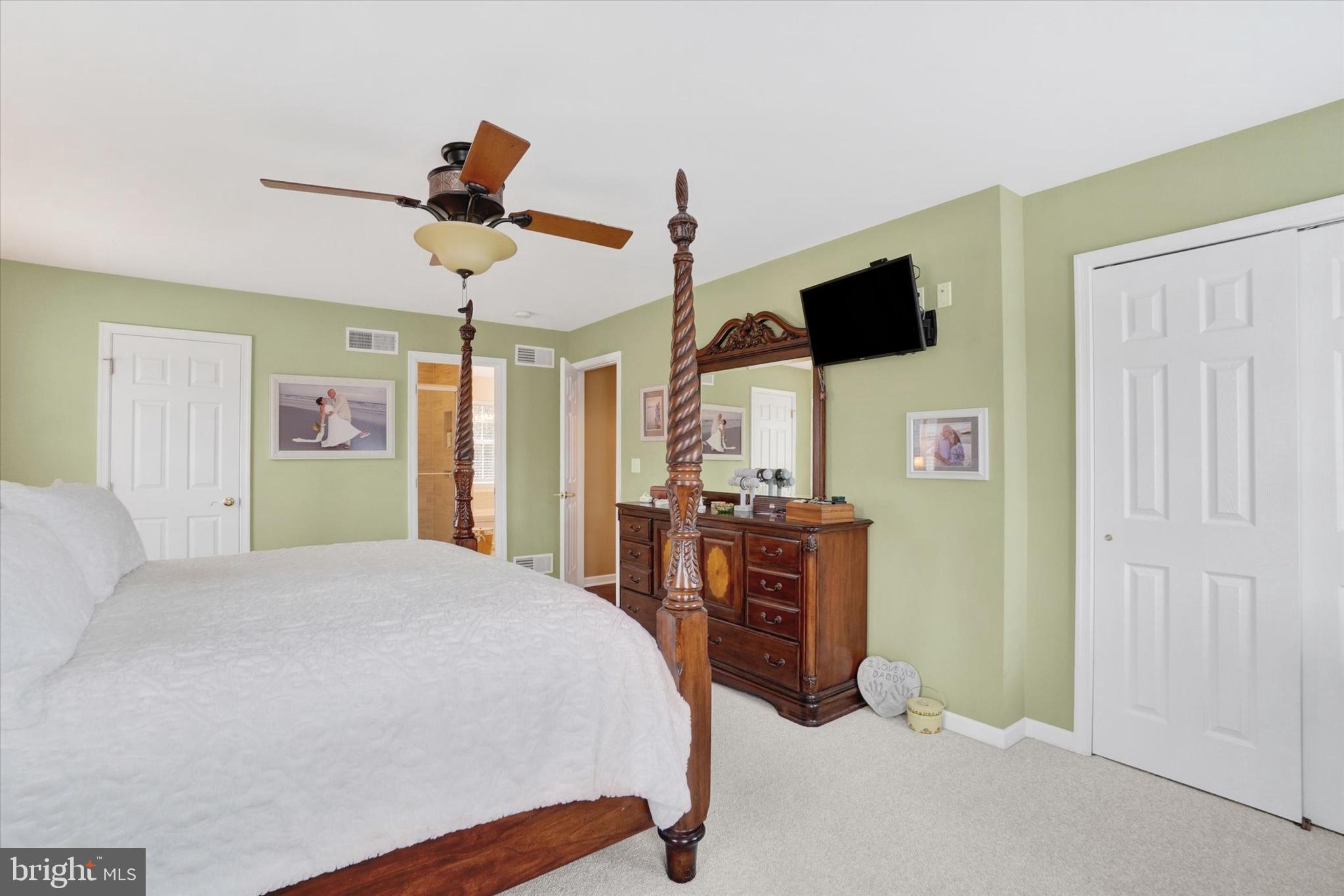 ROYAL OAKS - Residential