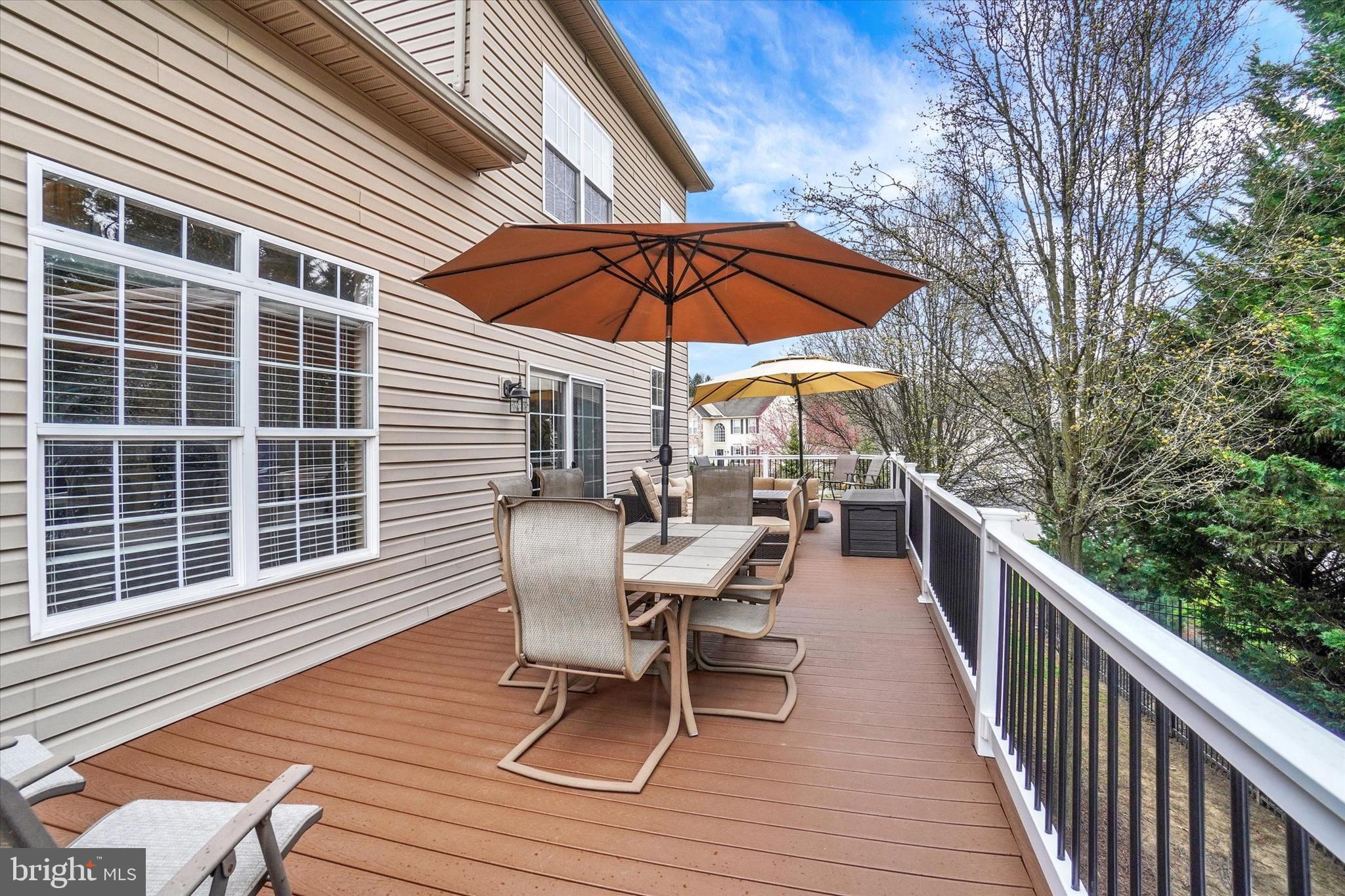 ROYAL OAKS - Residential