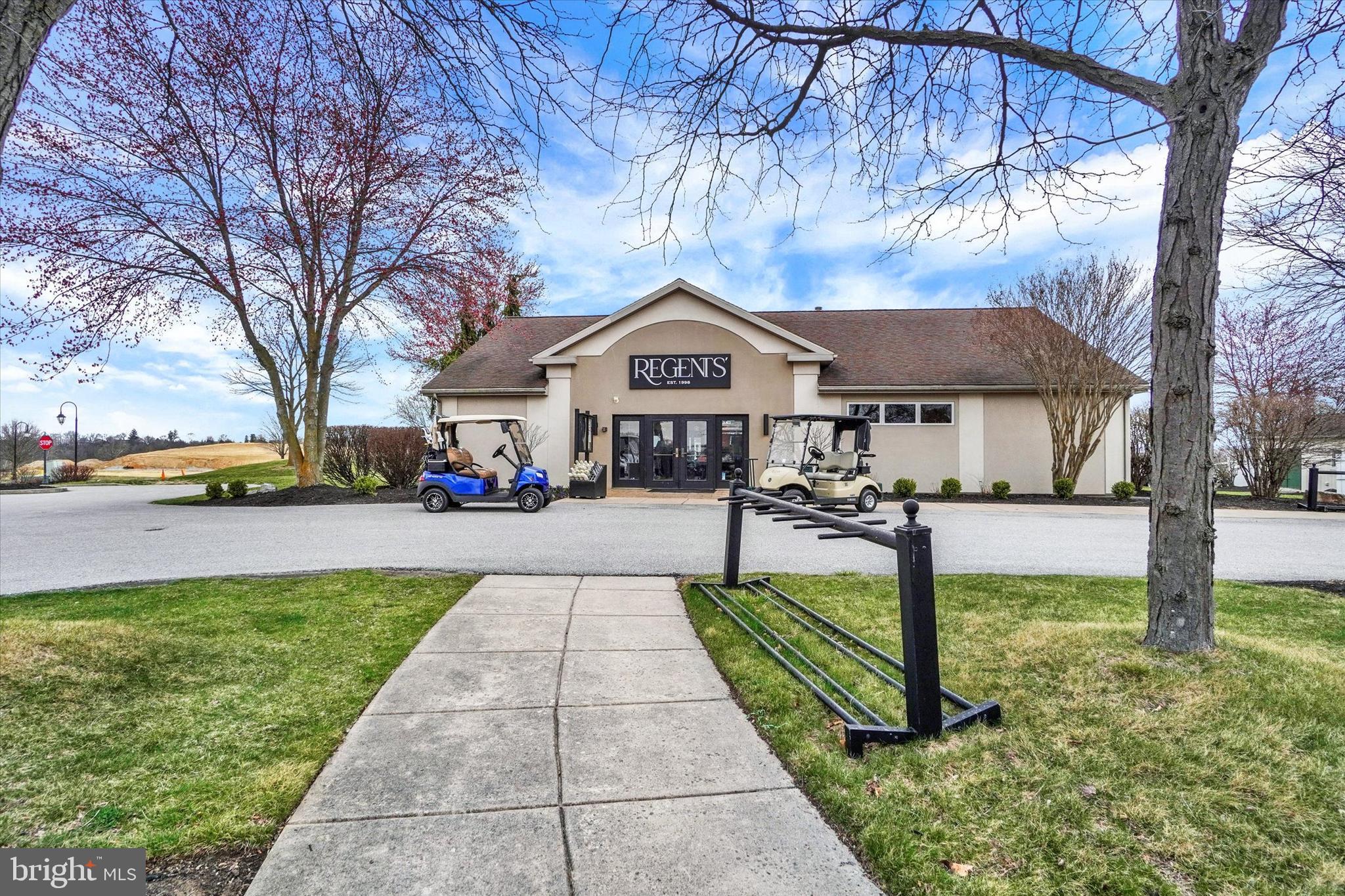 ROYAL OAKS - Residential