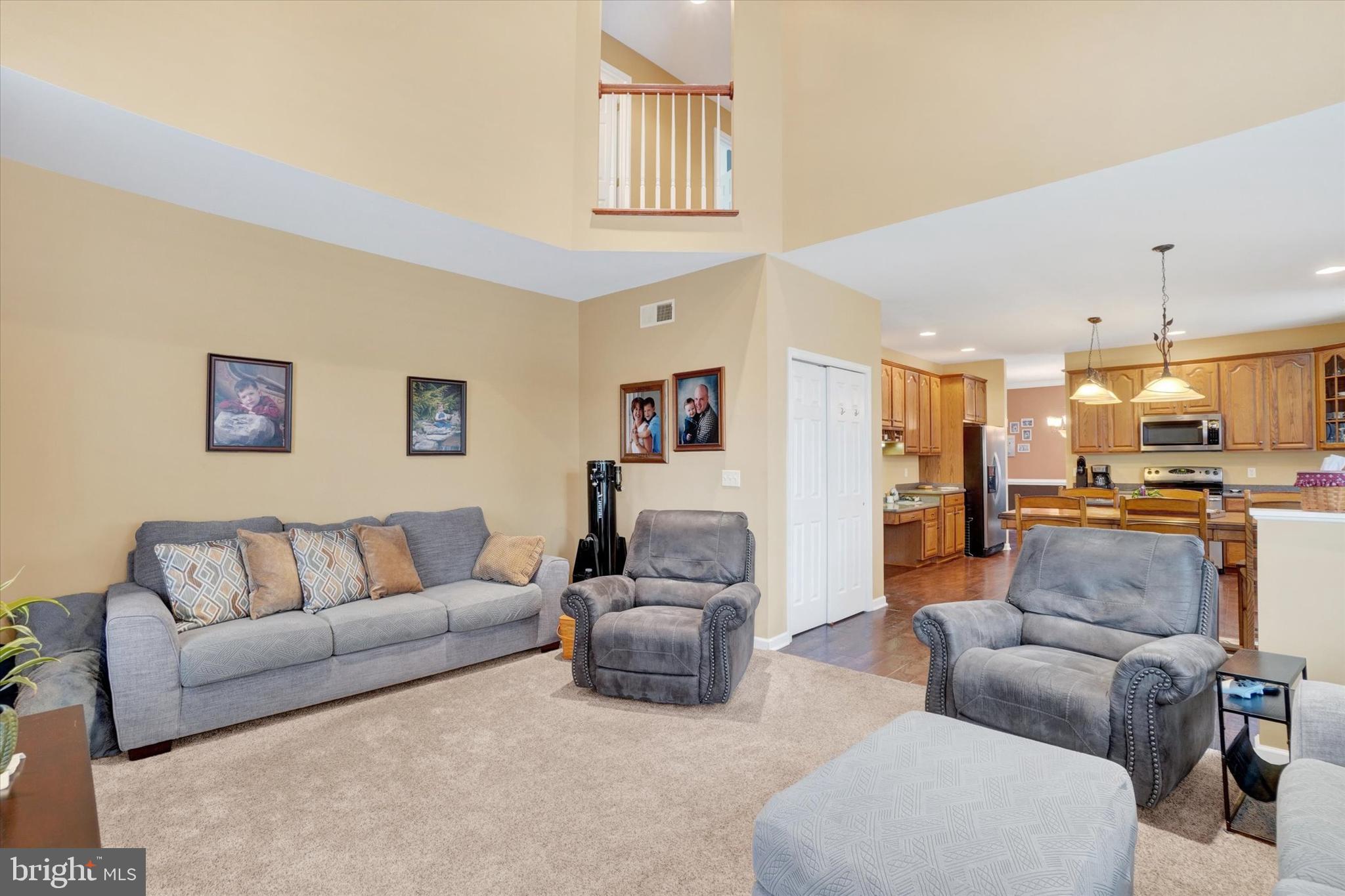 ROYAL OAKS - Residential