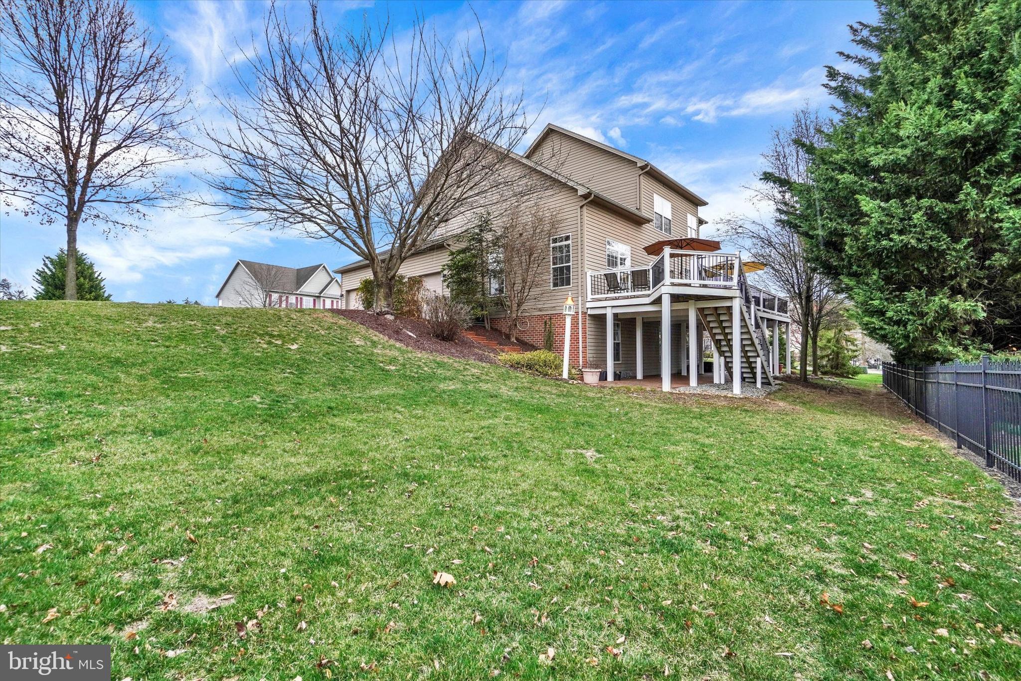 ROYAL OAKS - Residential