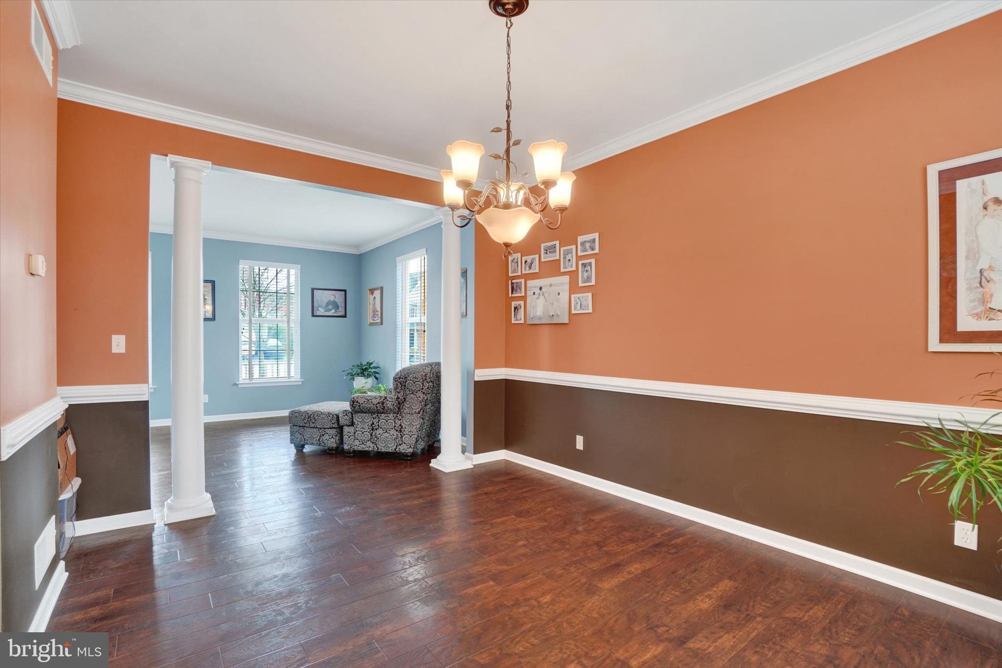 ROYAL OAKS - Residential