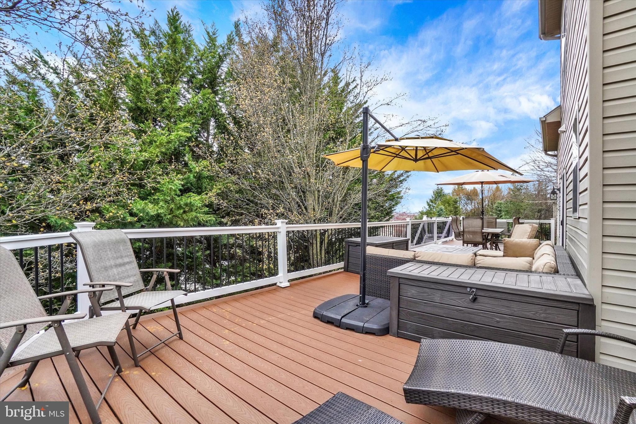 ROYAL OAKS - Residential