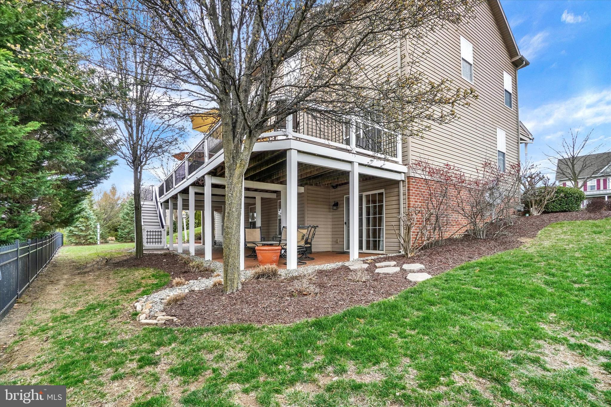 ROYAL OAKS - Residential