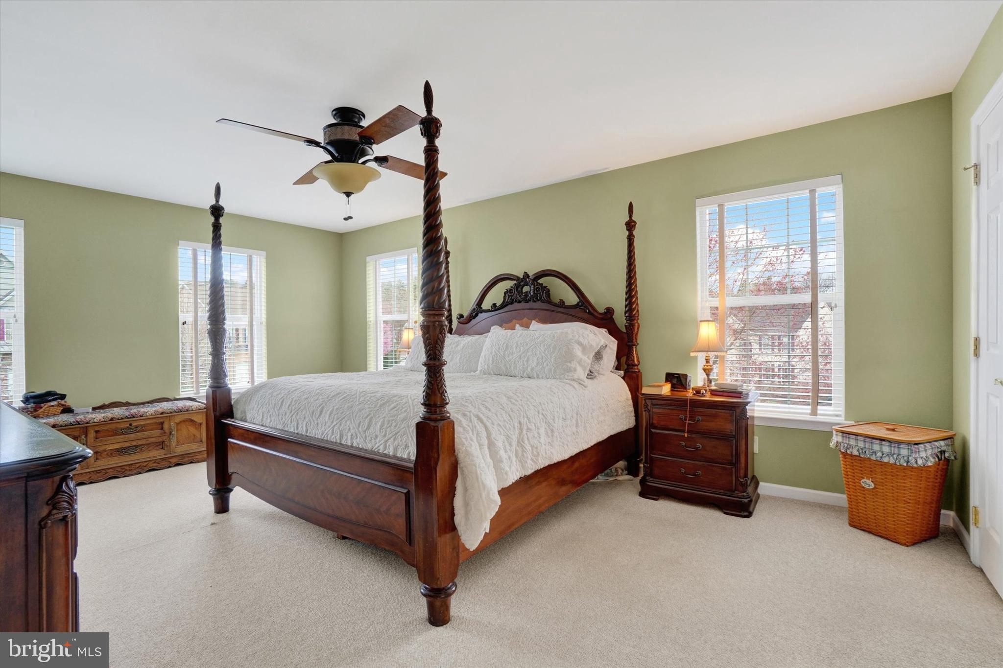 ROYAL OAKS - Residential