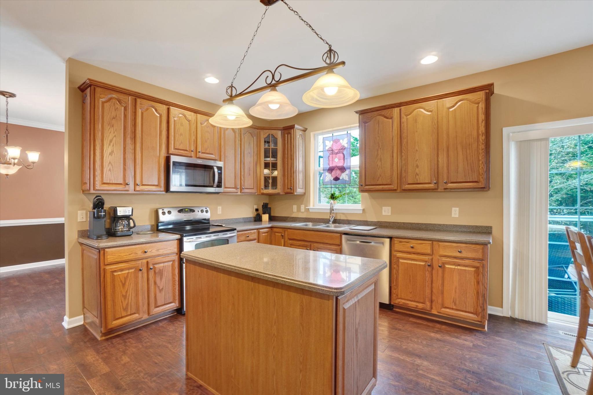 ROYAL OAKS - Residential