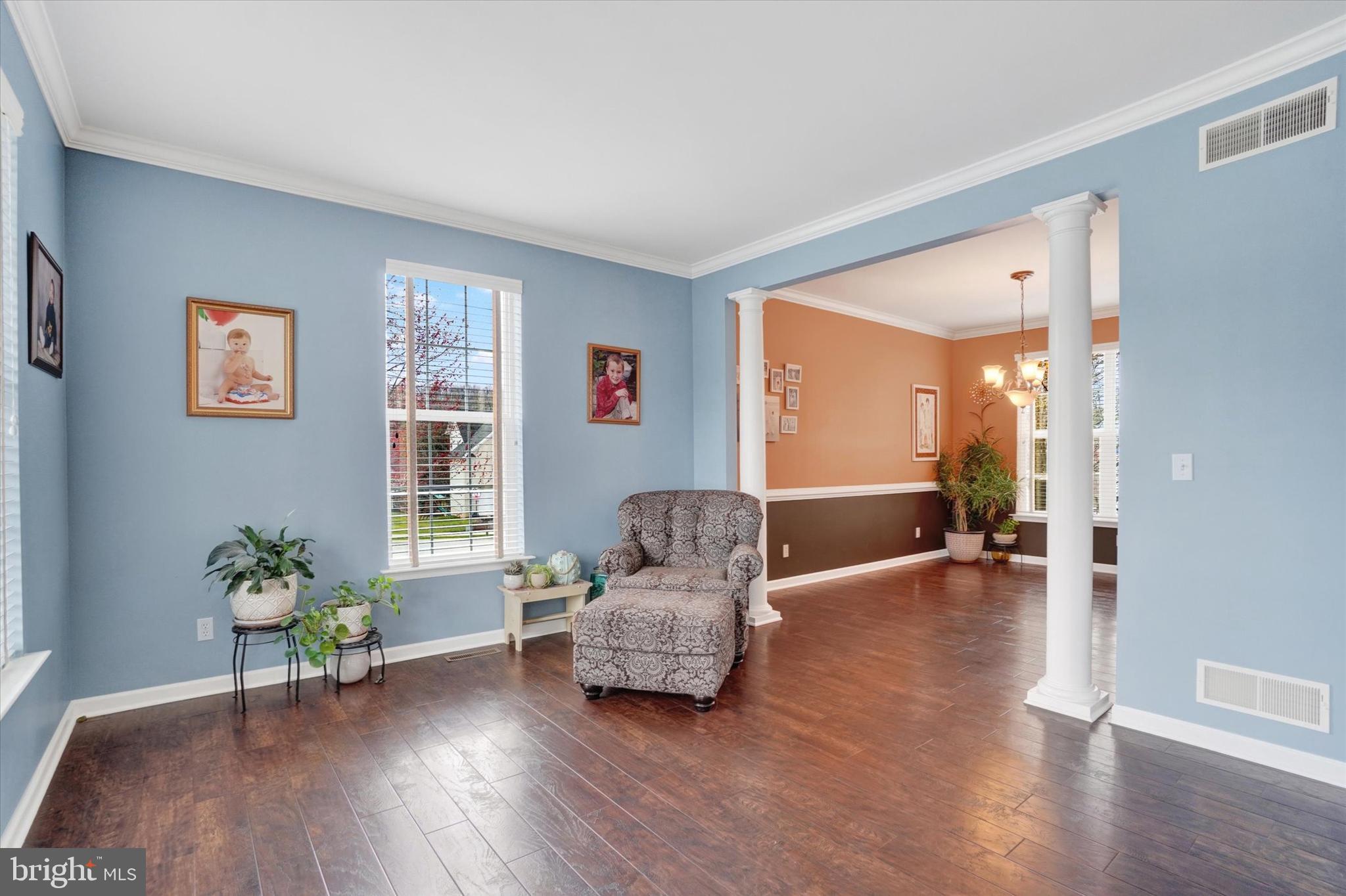 ROYAL OAKS - Residential