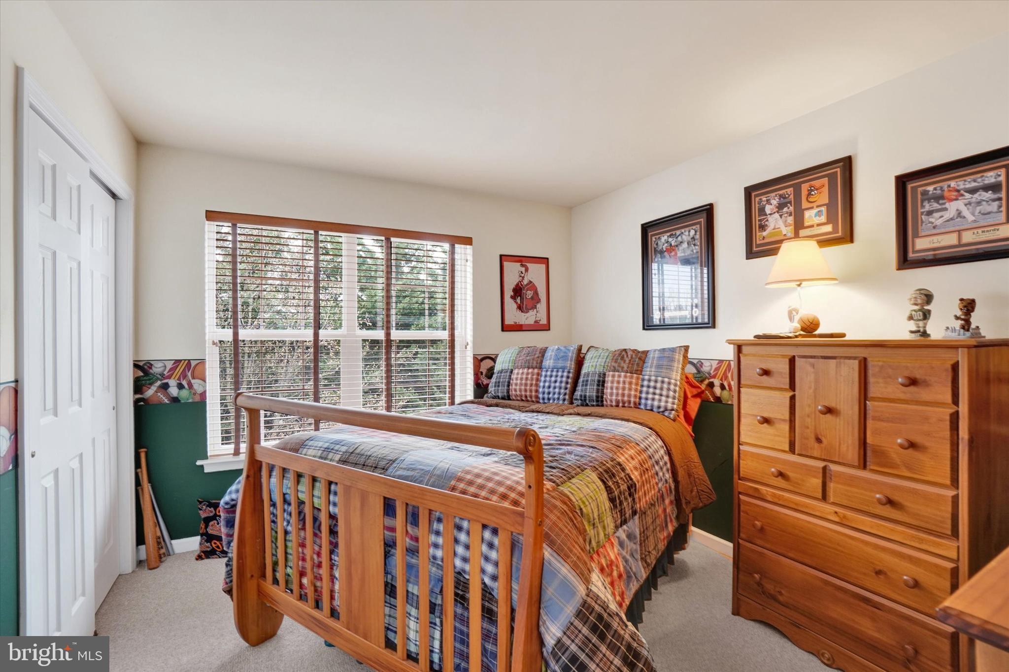 ROYAL OAKS - Residential