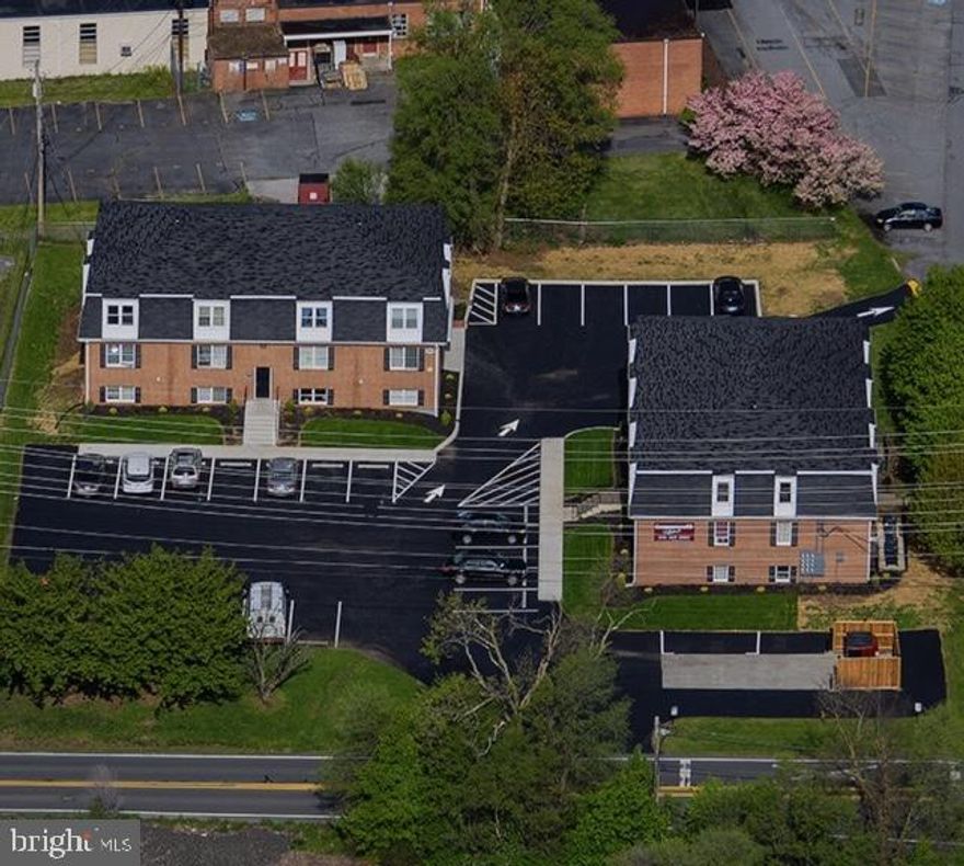 2 buildings, 22 units. 2 bed/1 bath units.