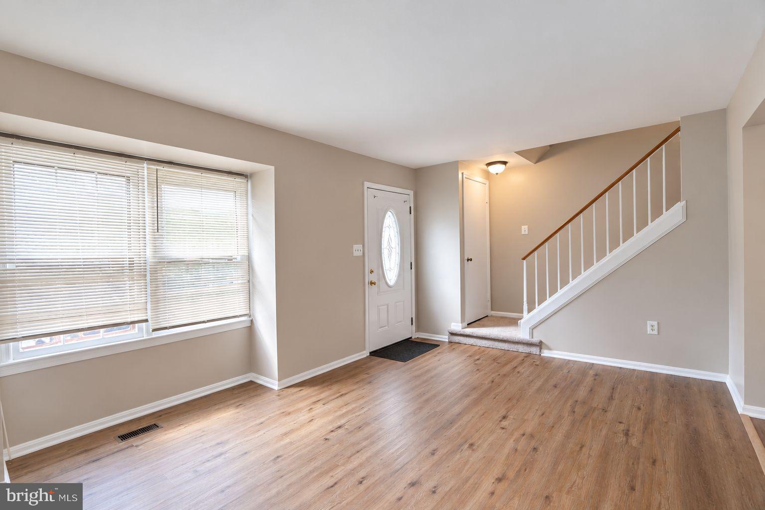 367 LINDEN COURT