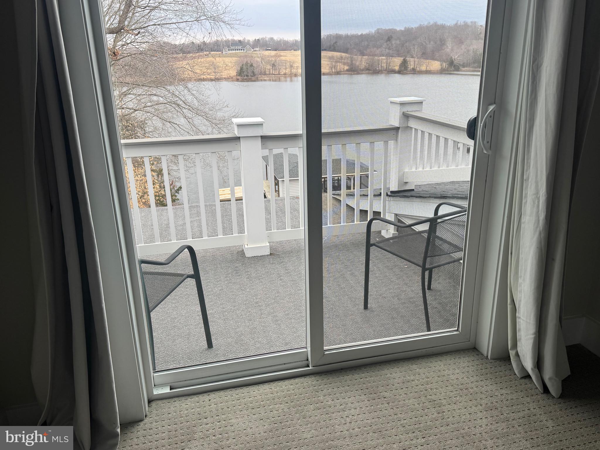 SUMMERVIEW POINT - Residential