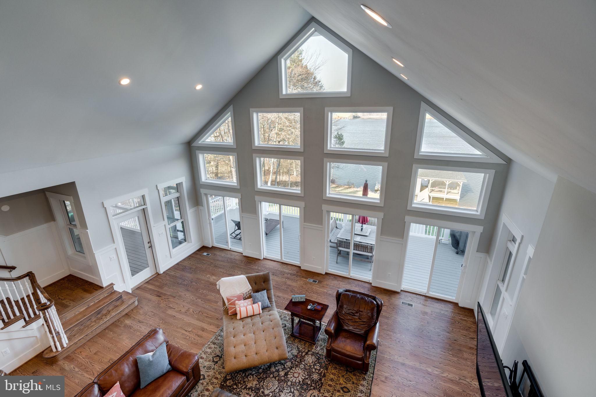 SUMMERVIEW POINT - Residential