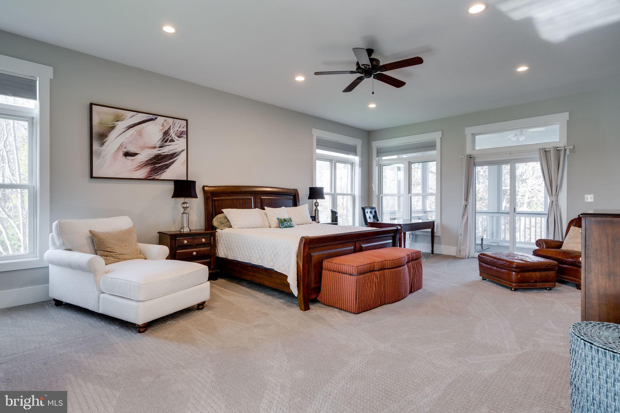 SUMMERVIEW POINT - Residential