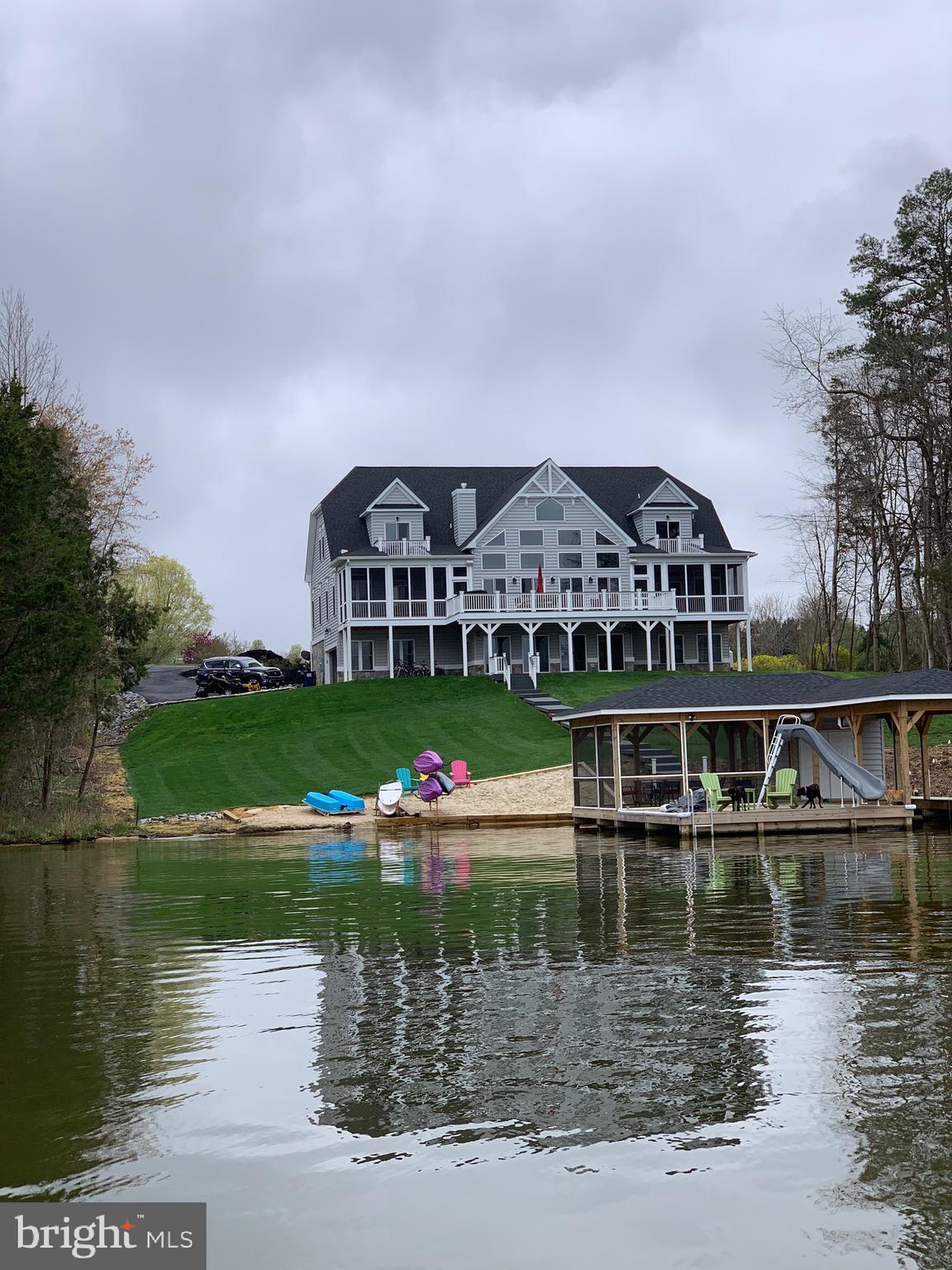 SUMMERVIEW POINT - Residential