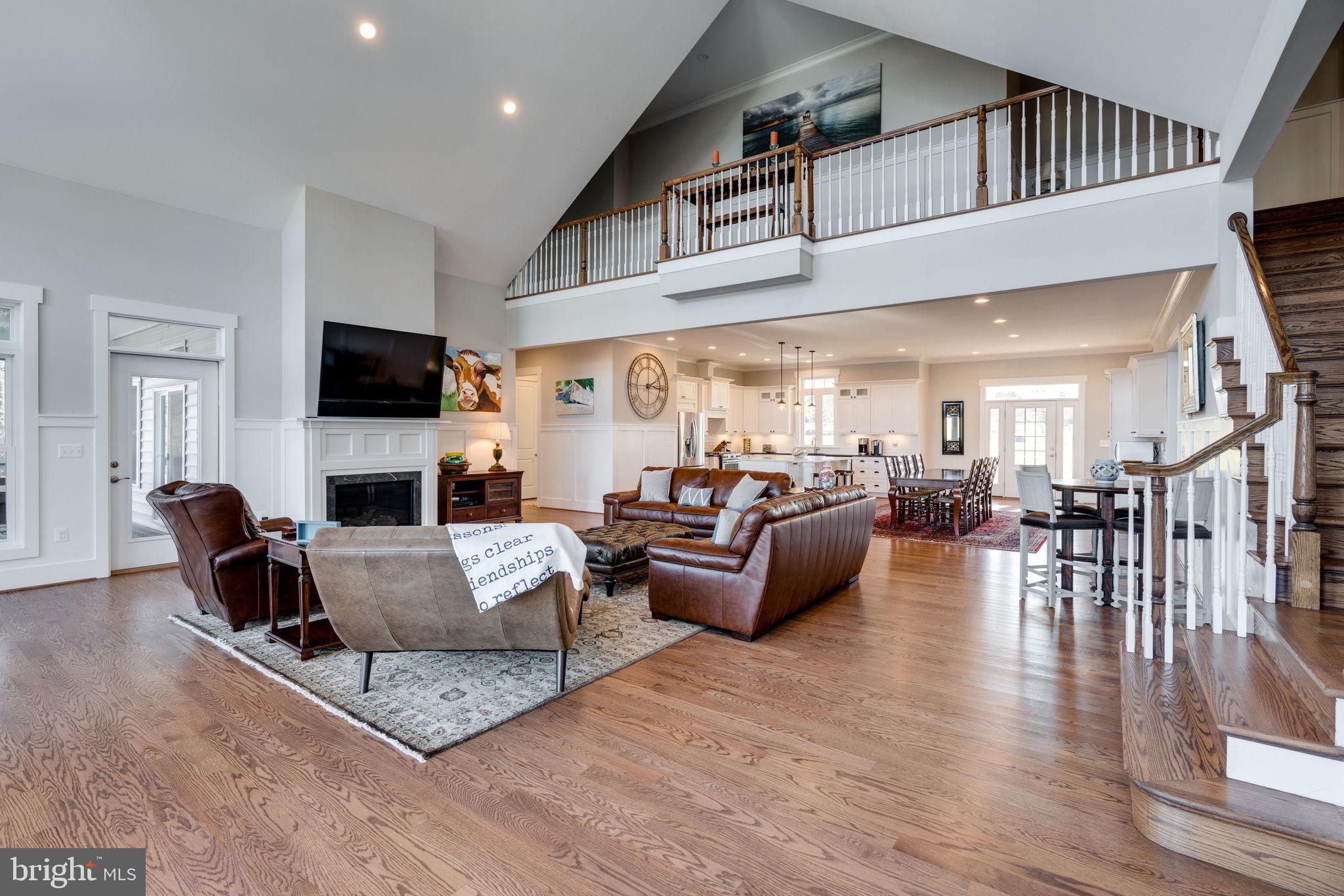 SUMMERVIEW POINT - Residential