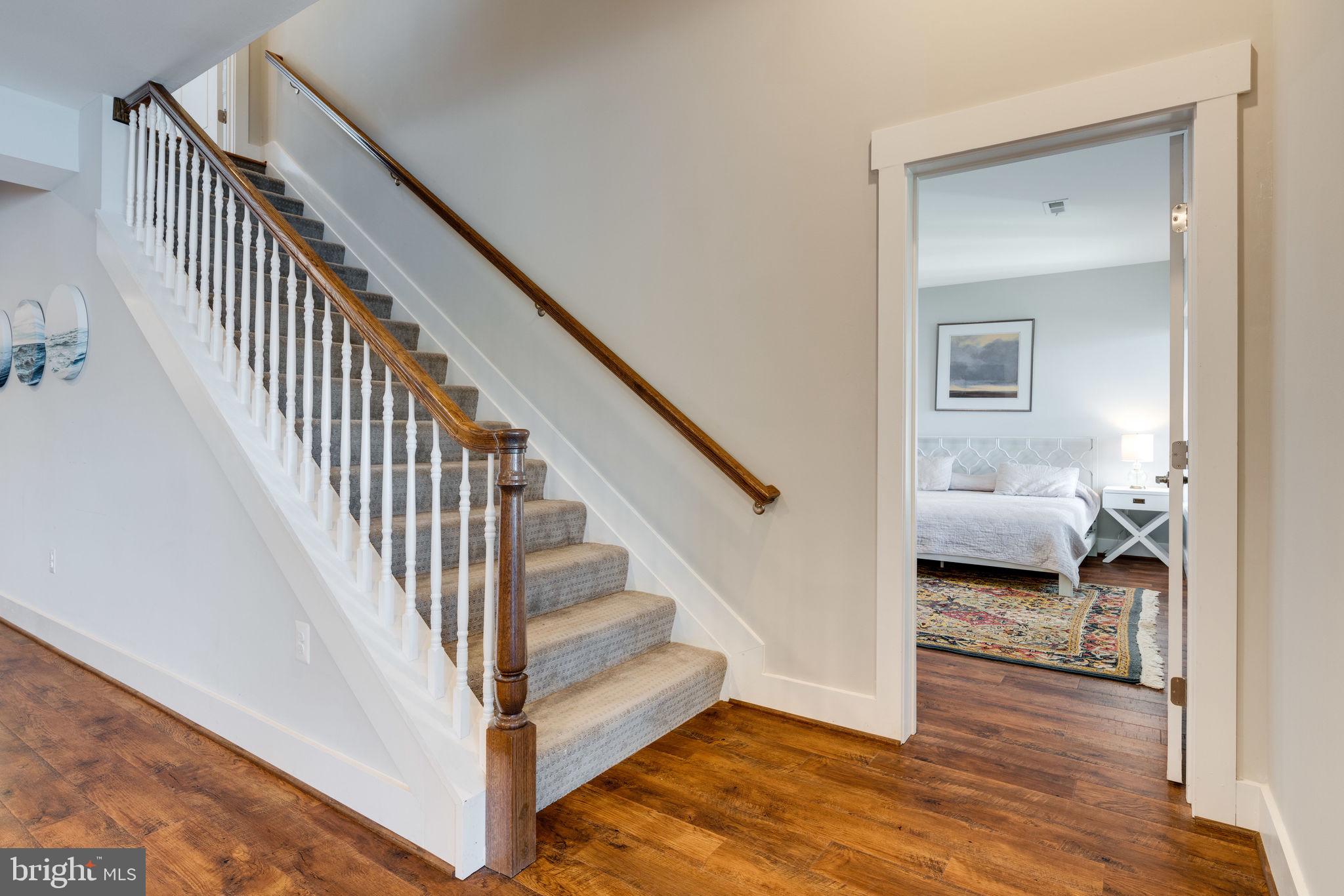 SUMMERVIEW POINT - Residential