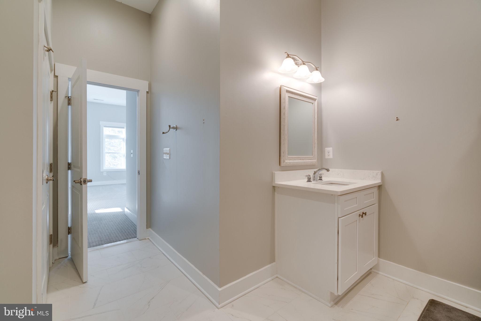 SUMMERVIEW POINT - Residential