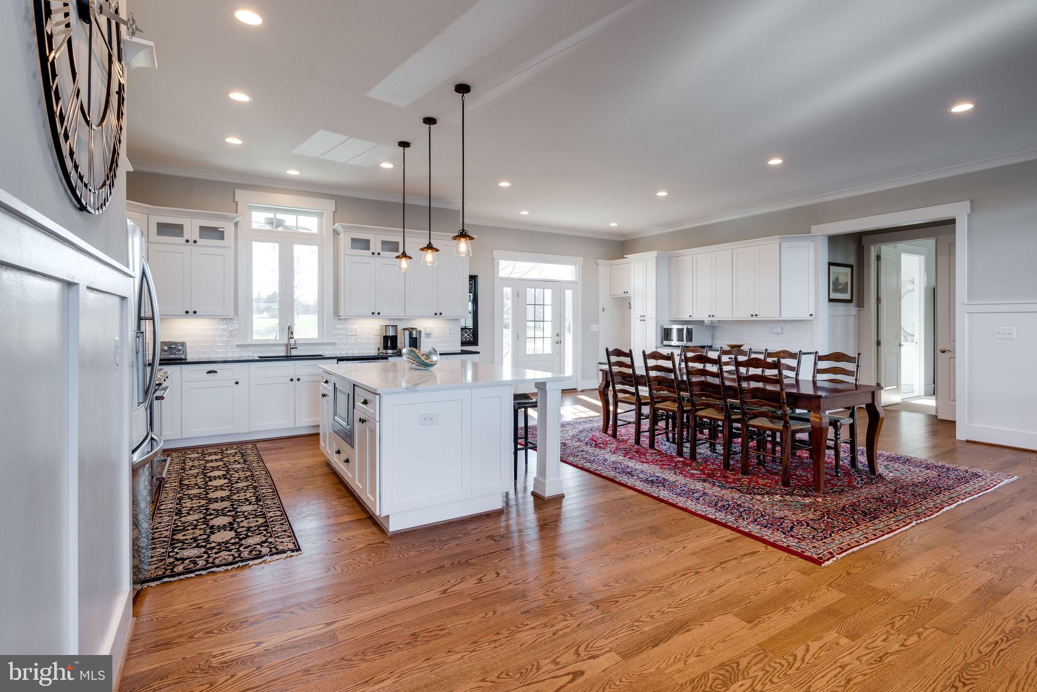 SUMMERVIEW POINT - Residential