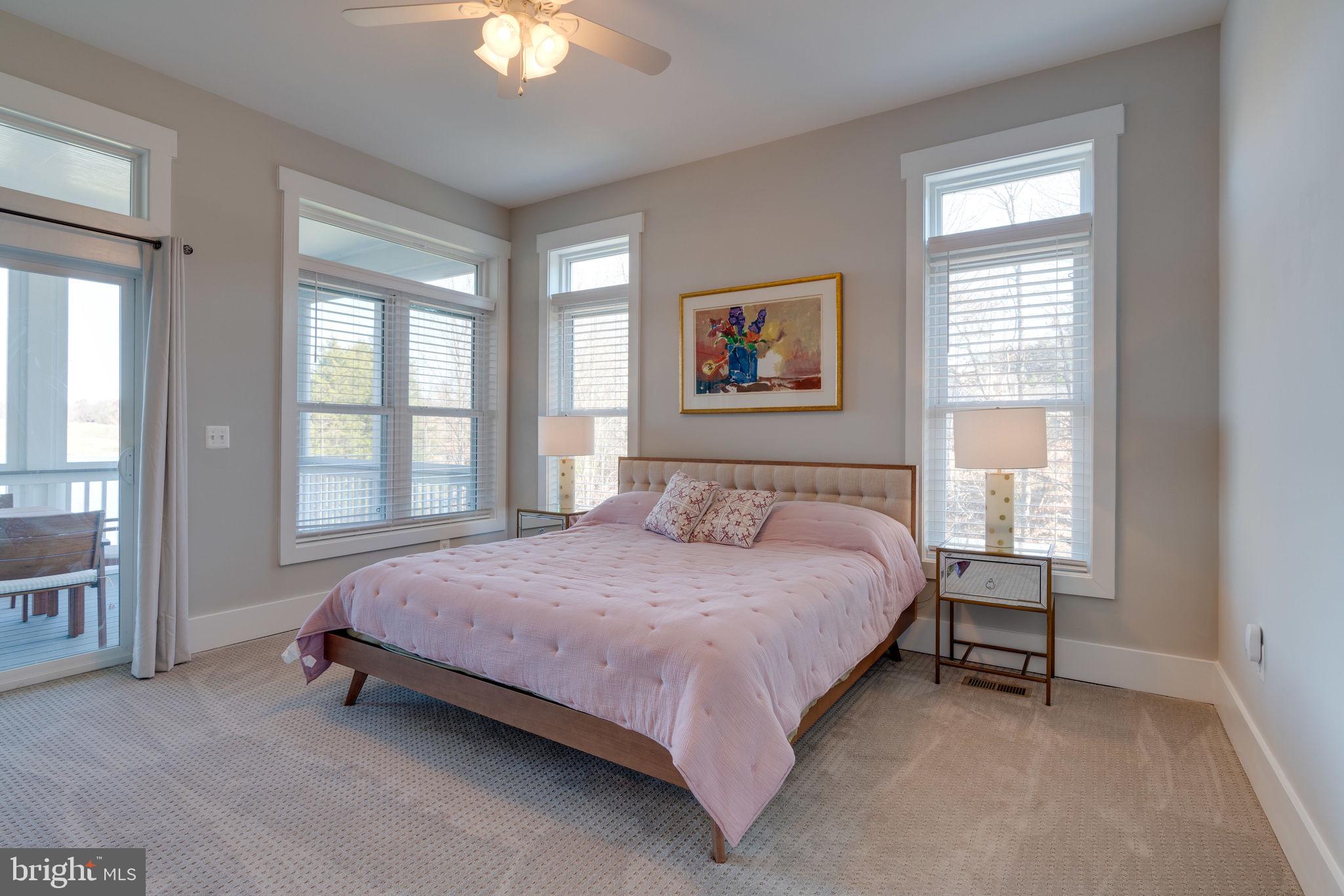 SUMMERVIEW POINT - Residential