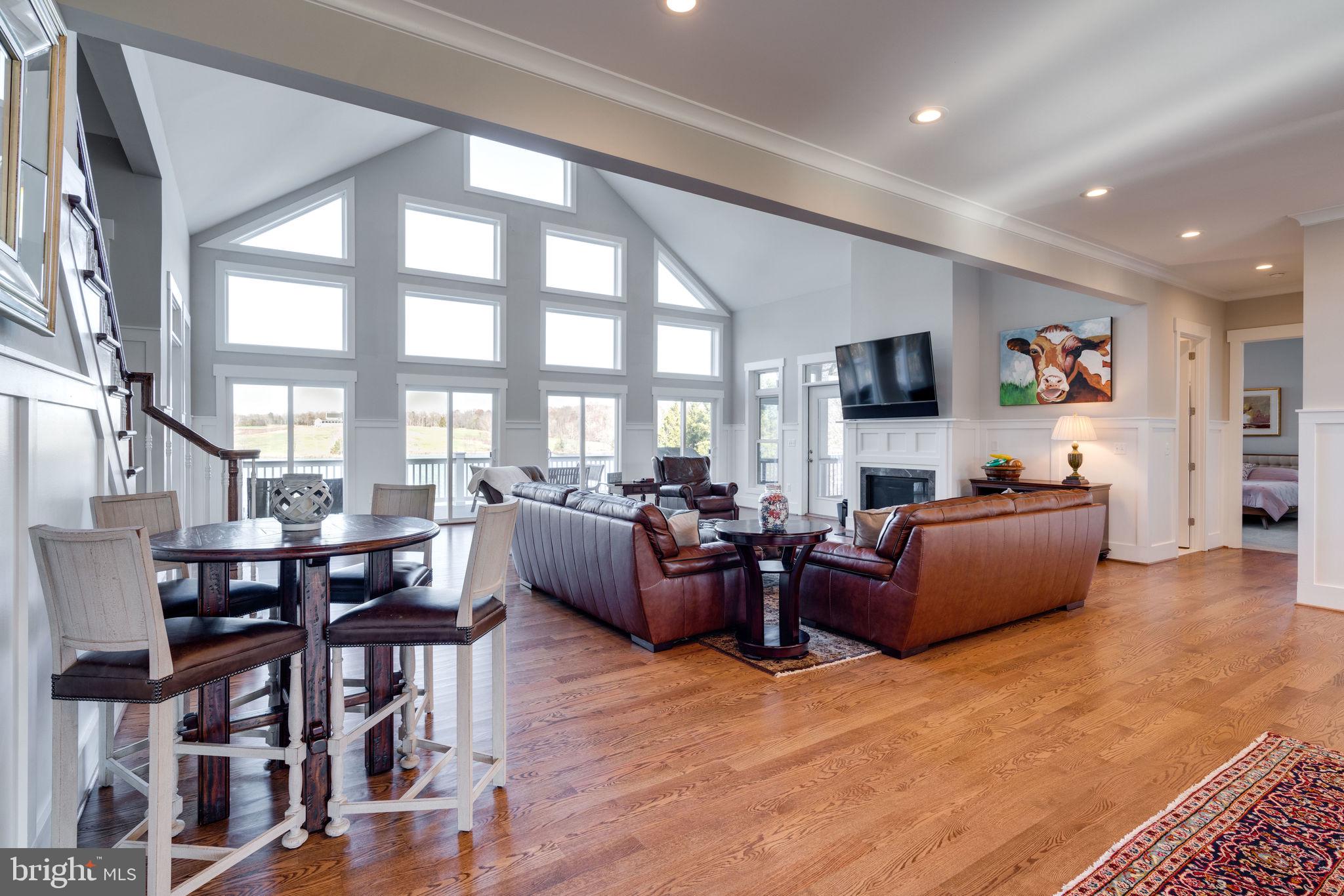 SUMMERVIEW POINT - Residential