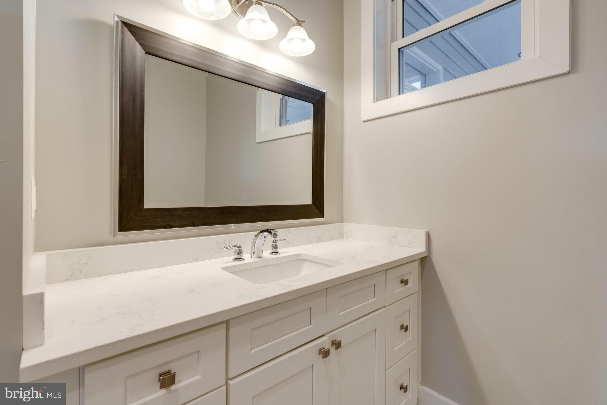 SUMMERVIEW POINT - Residential