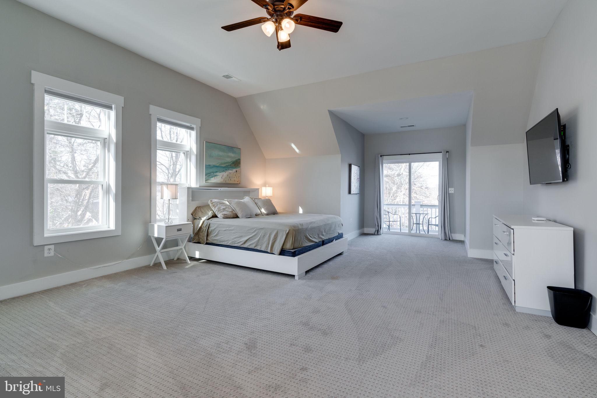 SUMMERVIEW POINT - Residential