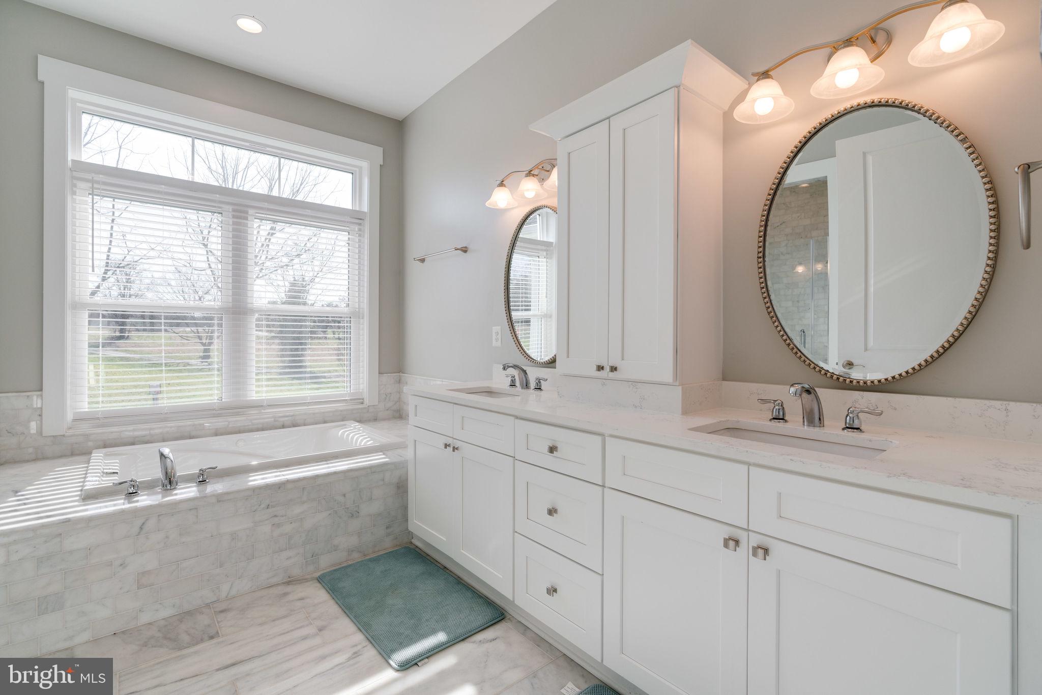 SUMMERVIEW POINT - Residential