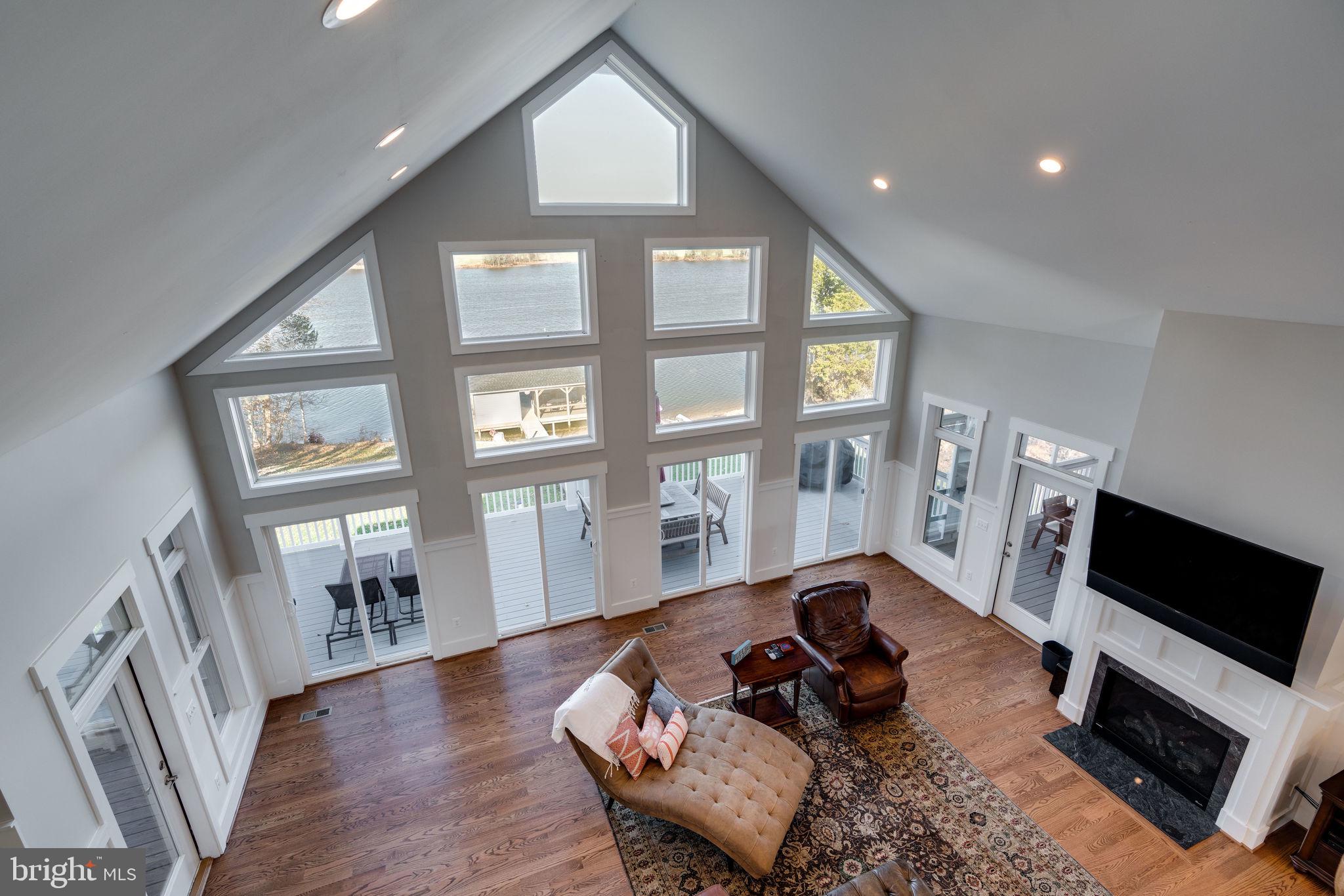 SUMMERVIEW POINT - Residential