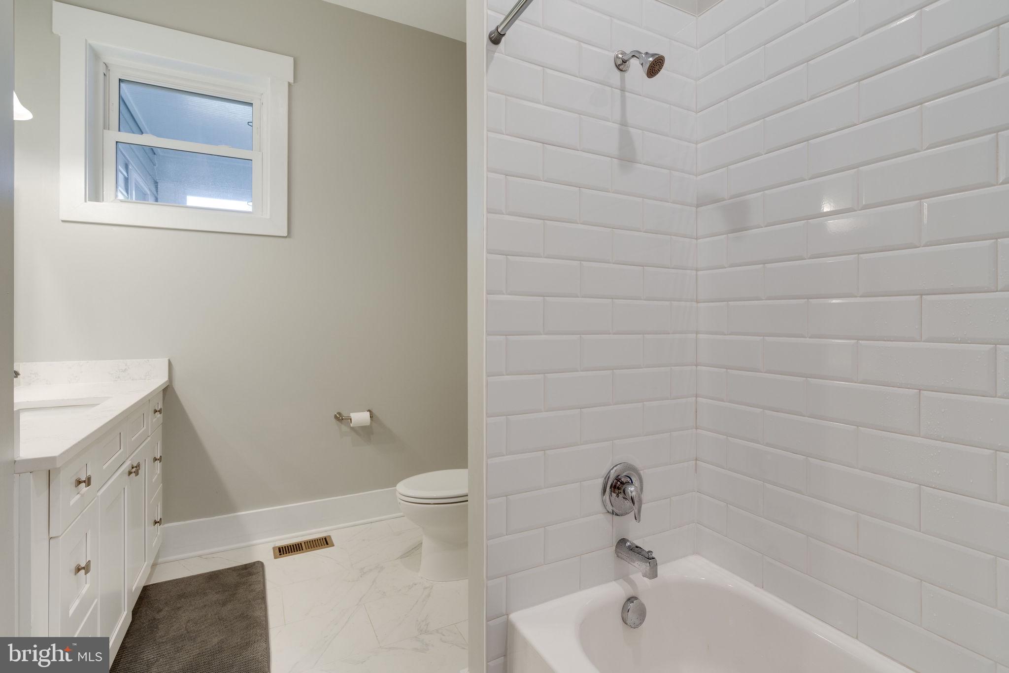 SUMMERVIEW POINT - Residential