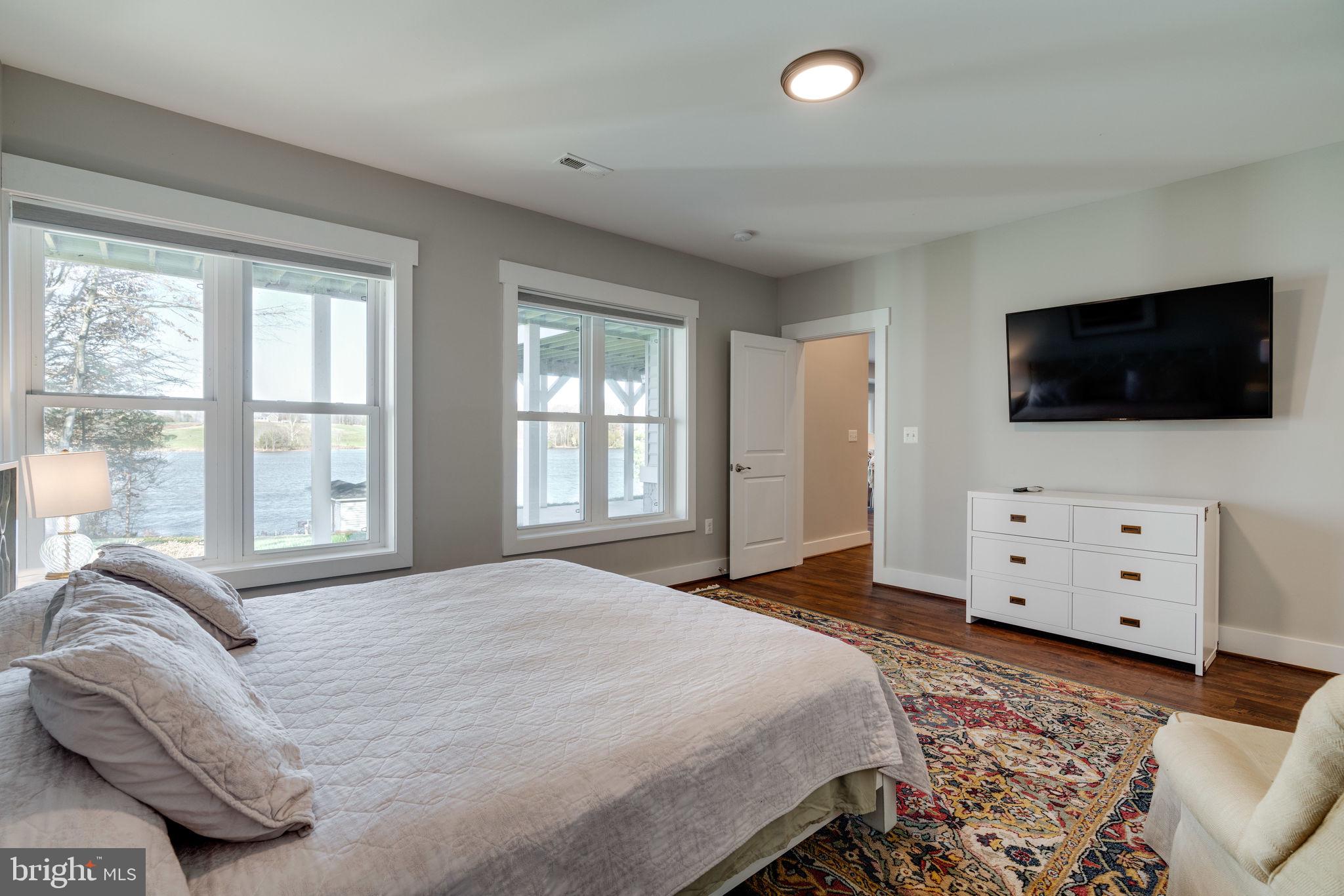 SUMMERVIEW POINT - Residential