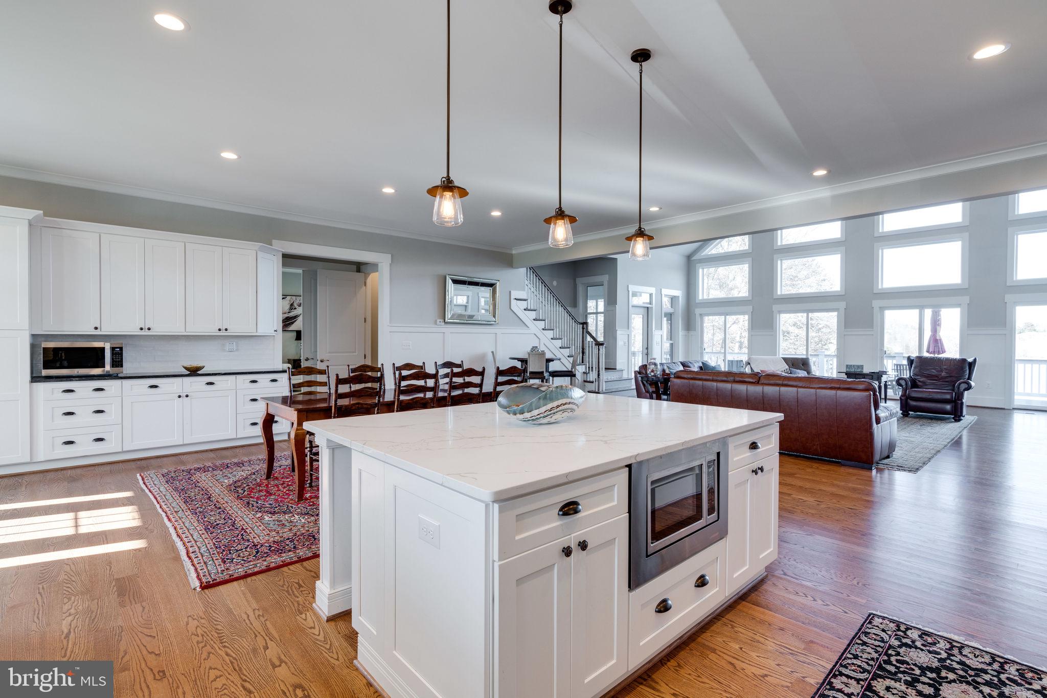 SUMMERVIEW POINT - Residential