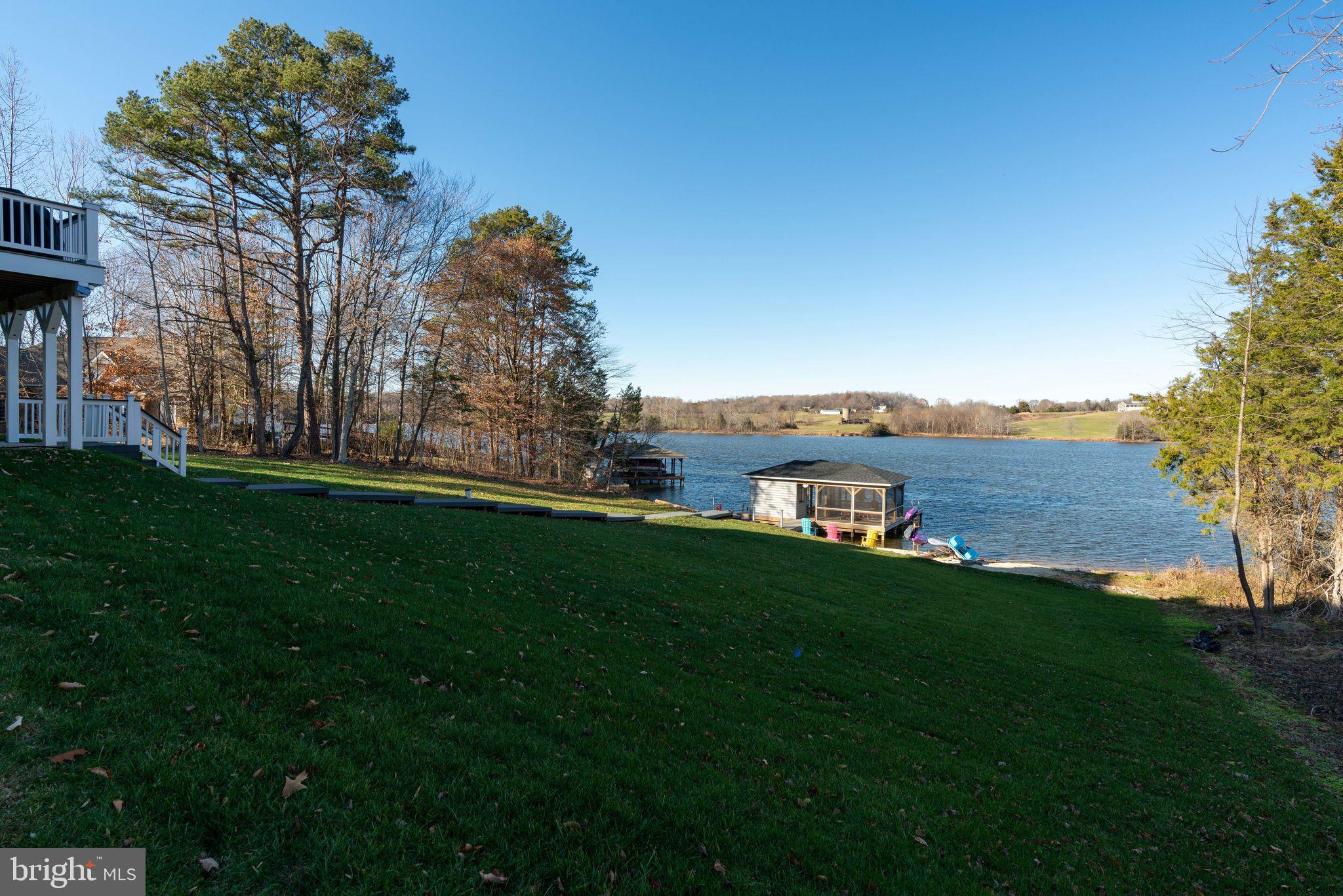 SUMMERVIEW POINT - Residential