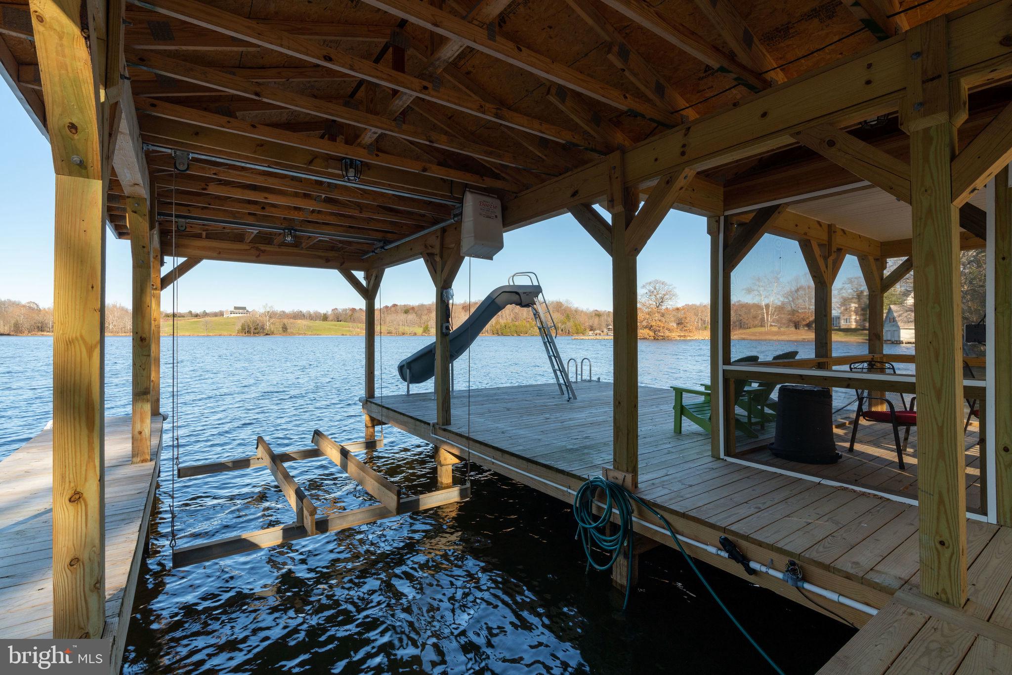 SUMMERVIEW POINT - Residential