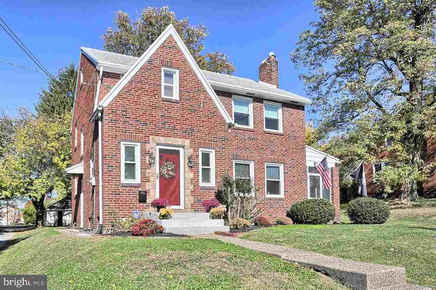 As you walk up to this Stately Brick Traditional Home, you'll be immediately charmed - and even more so when you enter.  Beautiful Hardwood Floors, Bannister and Windows, Arched Doorways, and other Character-rich Decor is complemented by Stylish Updates and Modern Appliances and Fixtures throughout!  See It today!