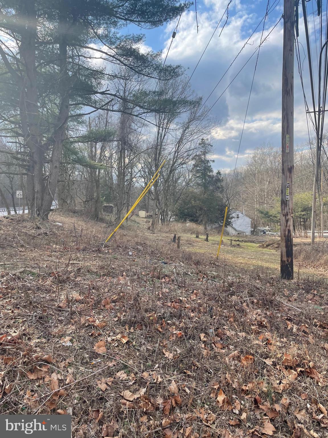 1001 MANOR ROAD
