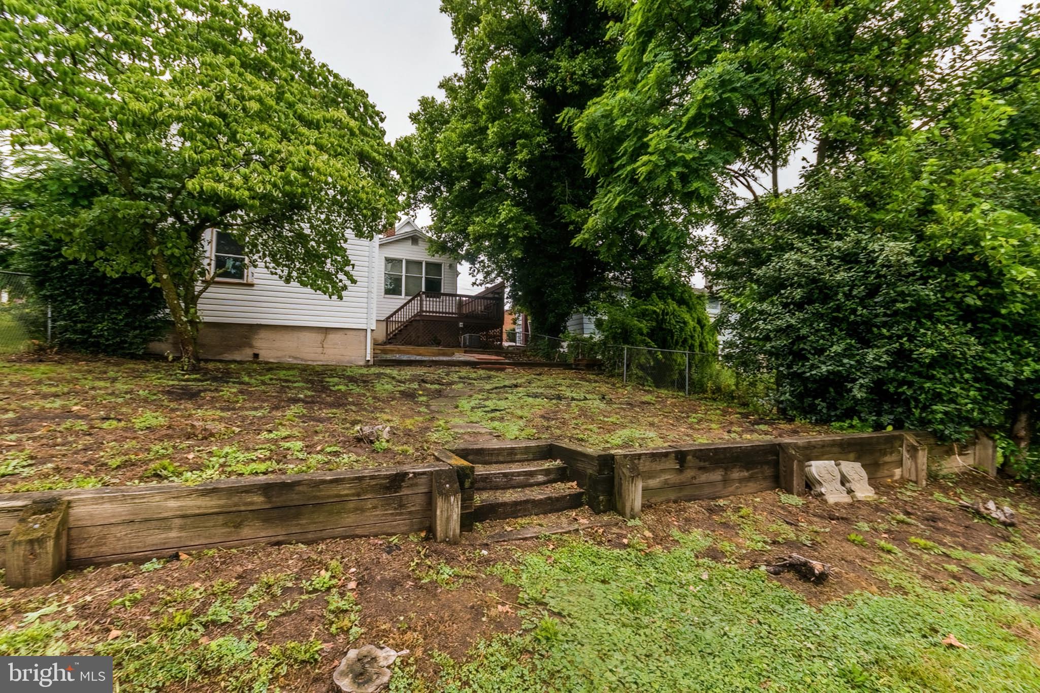 TOWN OF HEDGESVILLE - Residential