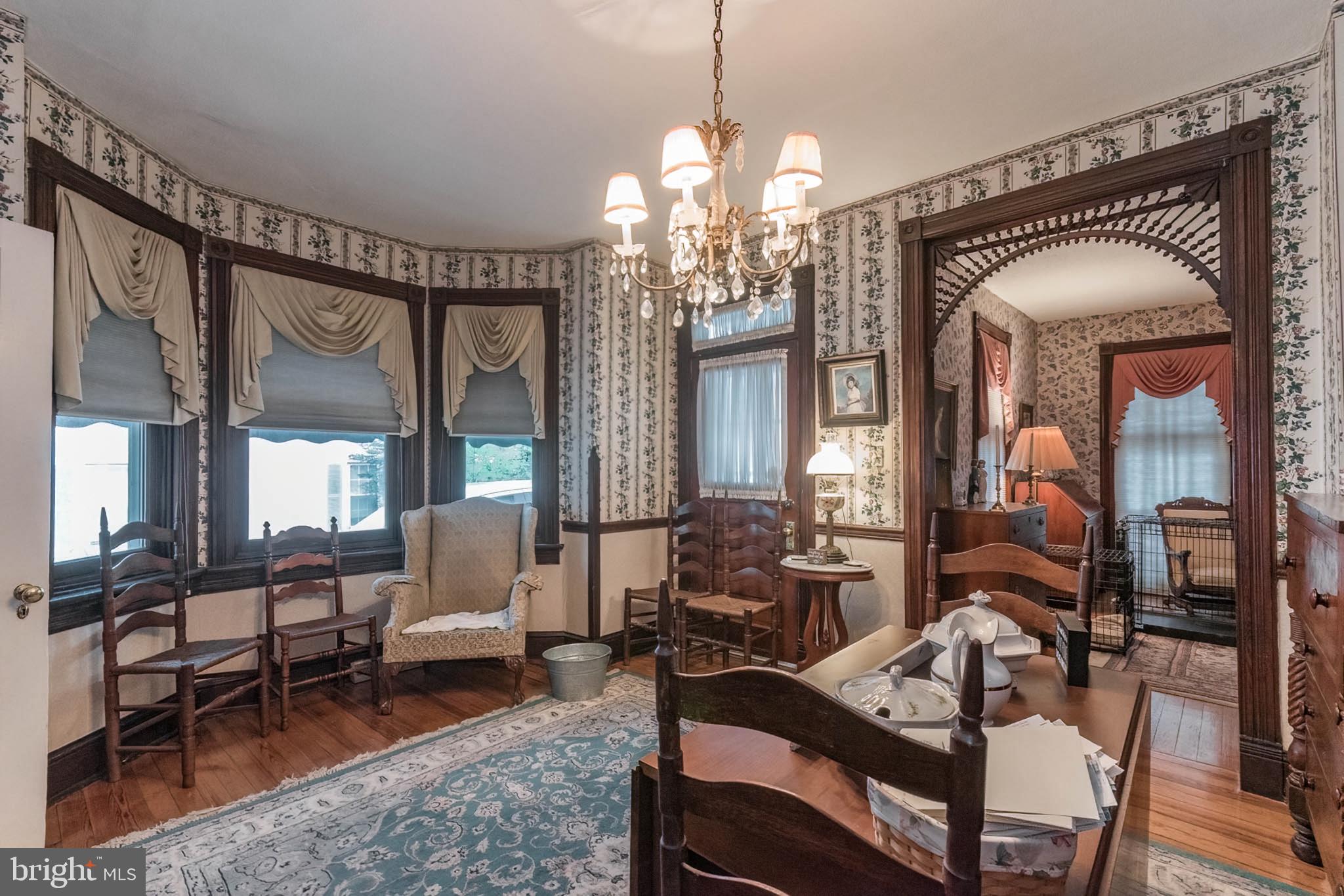 TOWN OF HEDGESVILLE - Residential