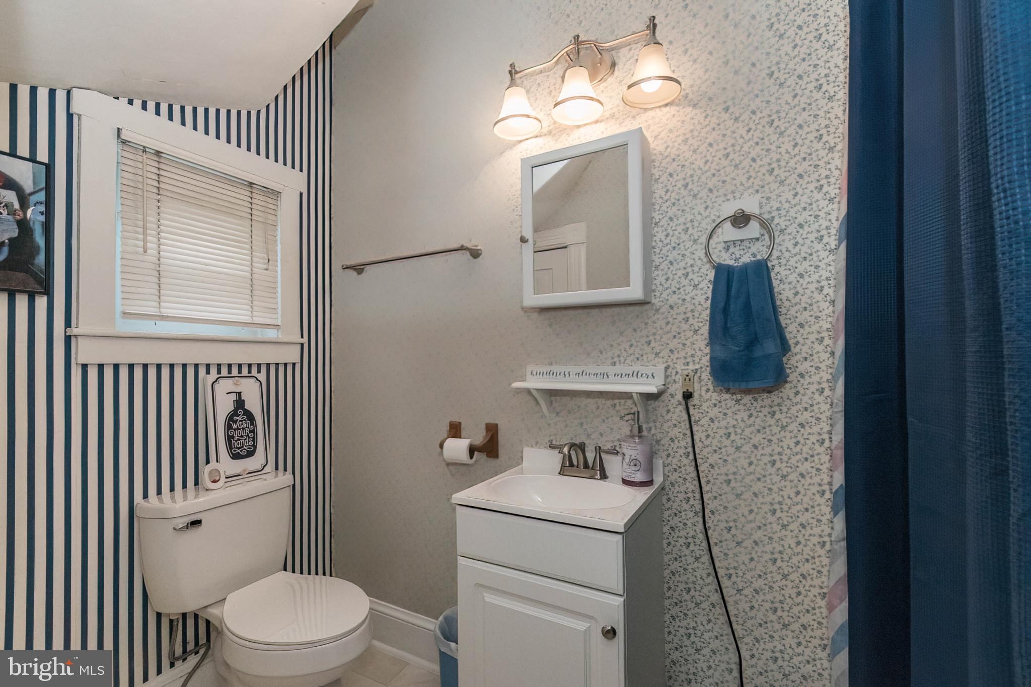 TOWN OF HEDGESVILLE - Residential