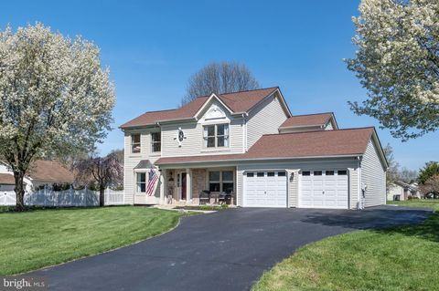 Photo of 119 Mary Drive, NEWARK, DE 19702 (MLS # DENC2100628)