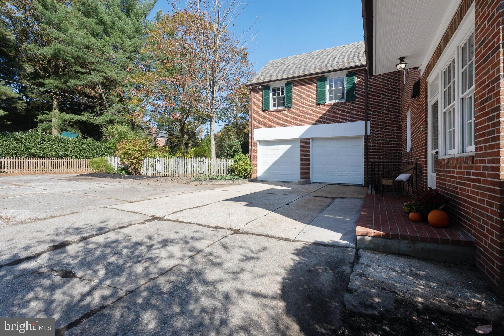 GREATER HOMELAND HISTORIC DISTRICT - Residential