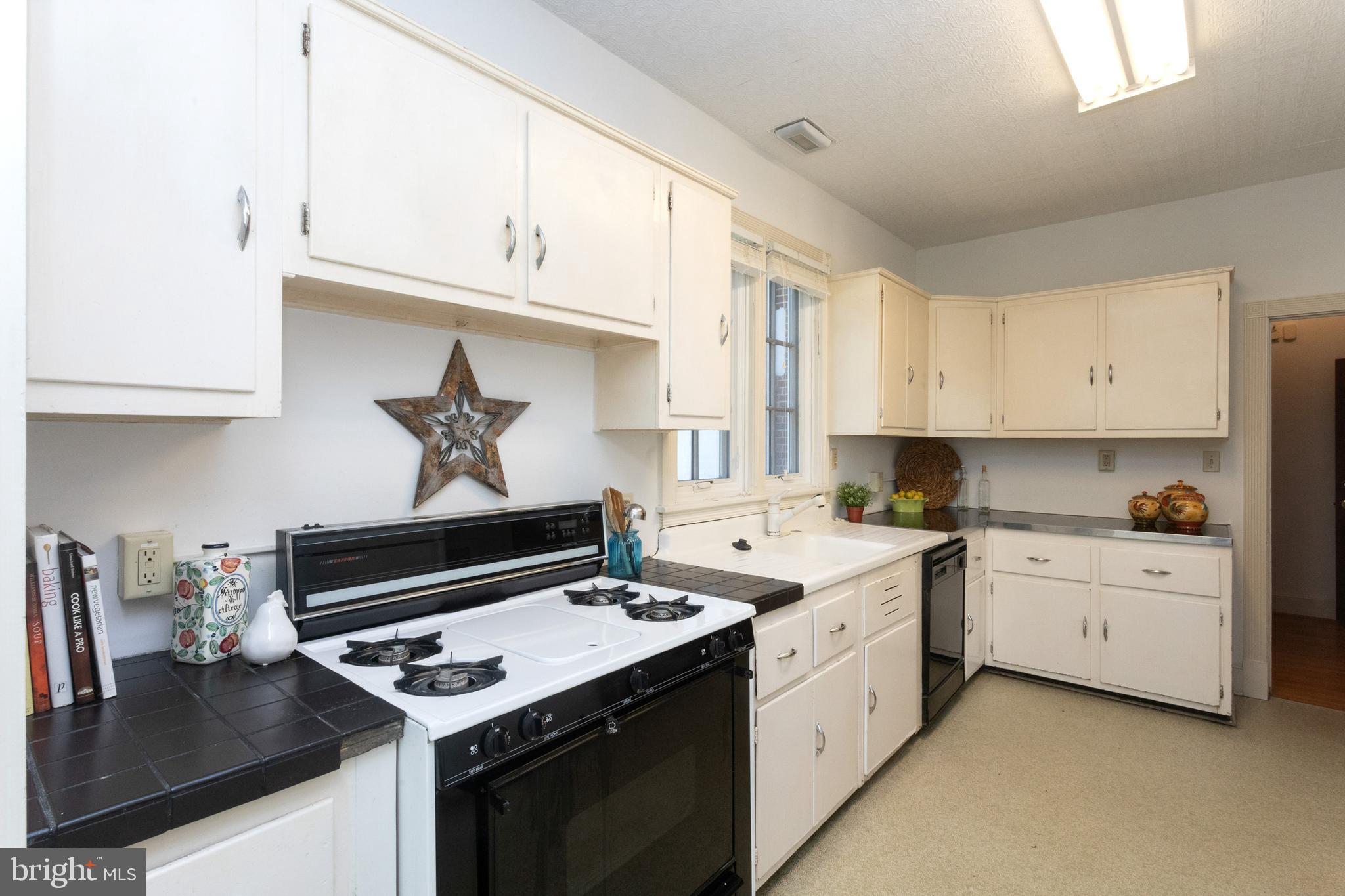 GREATER HOMELAND HISTORIC DISTRICT - Residential