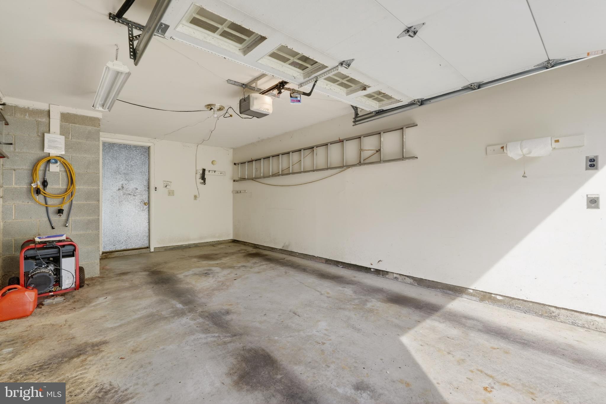 TWO RIVERS - Residential