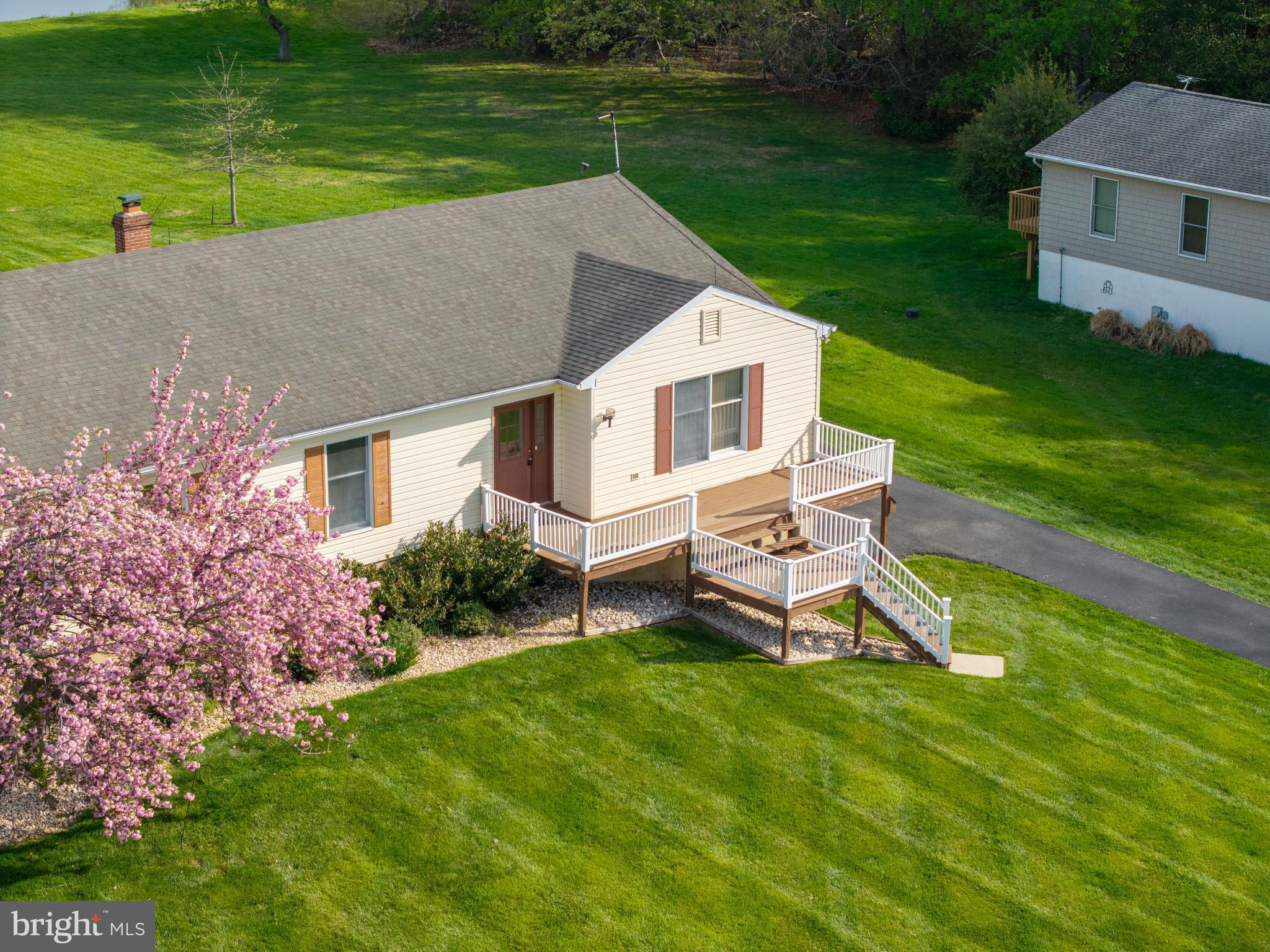 TWO RIVERS - Residential