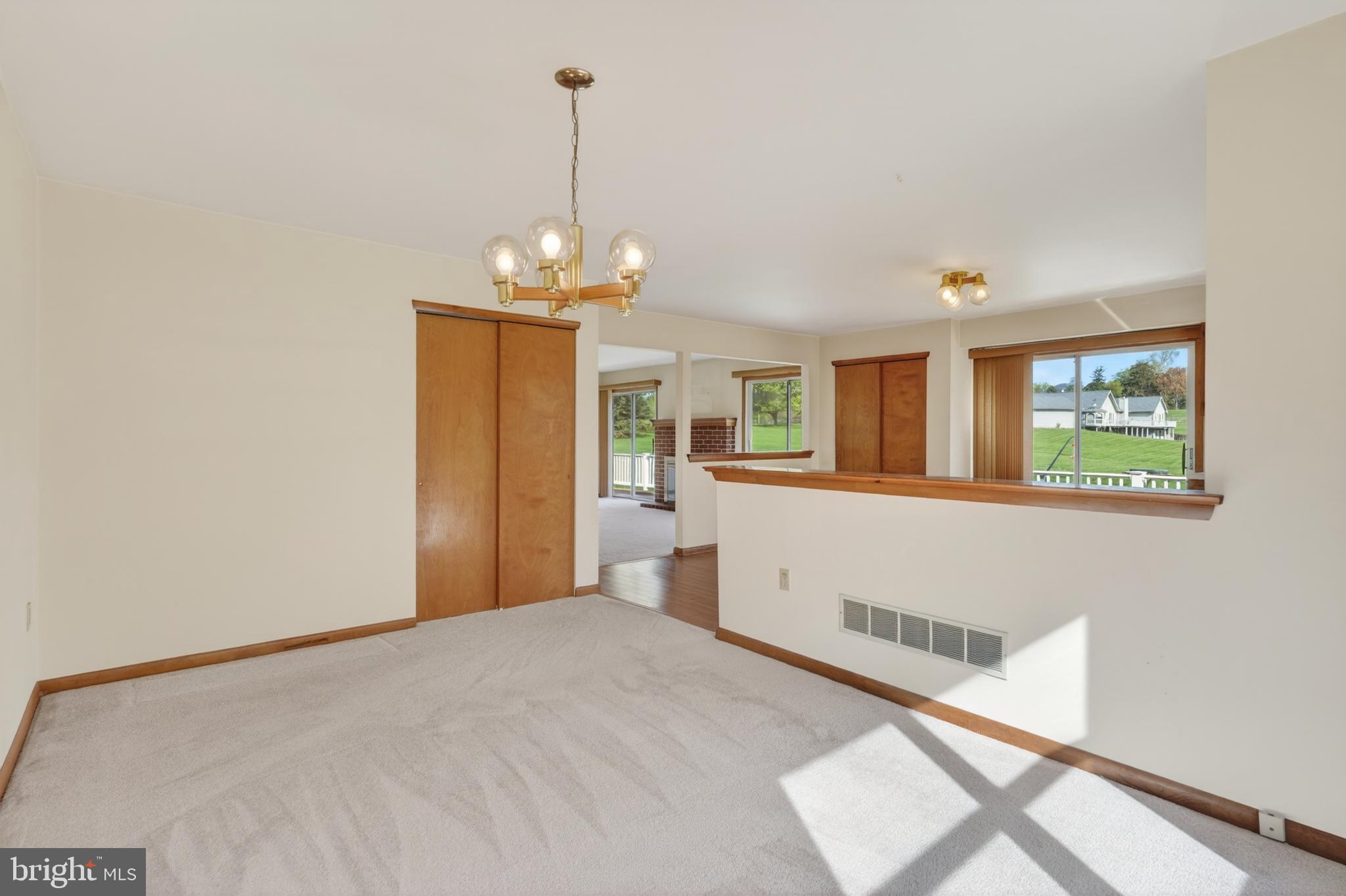 TWO RIVERS - Residential